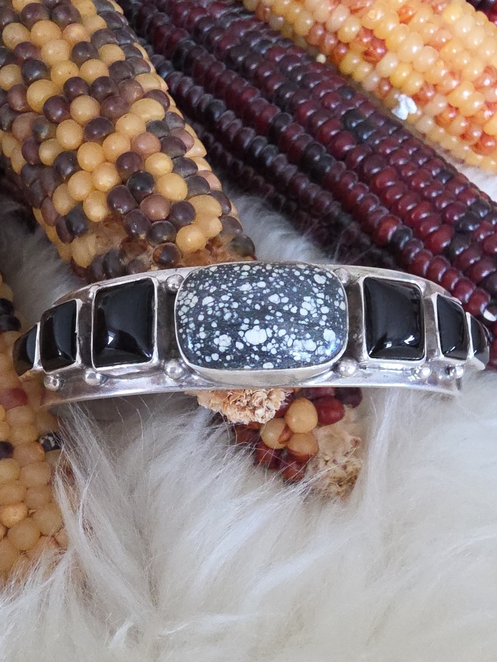 Stunning Native American Navajo New Lander Turquoise & Onyx Vintage Cuff 🖤🩶🎁